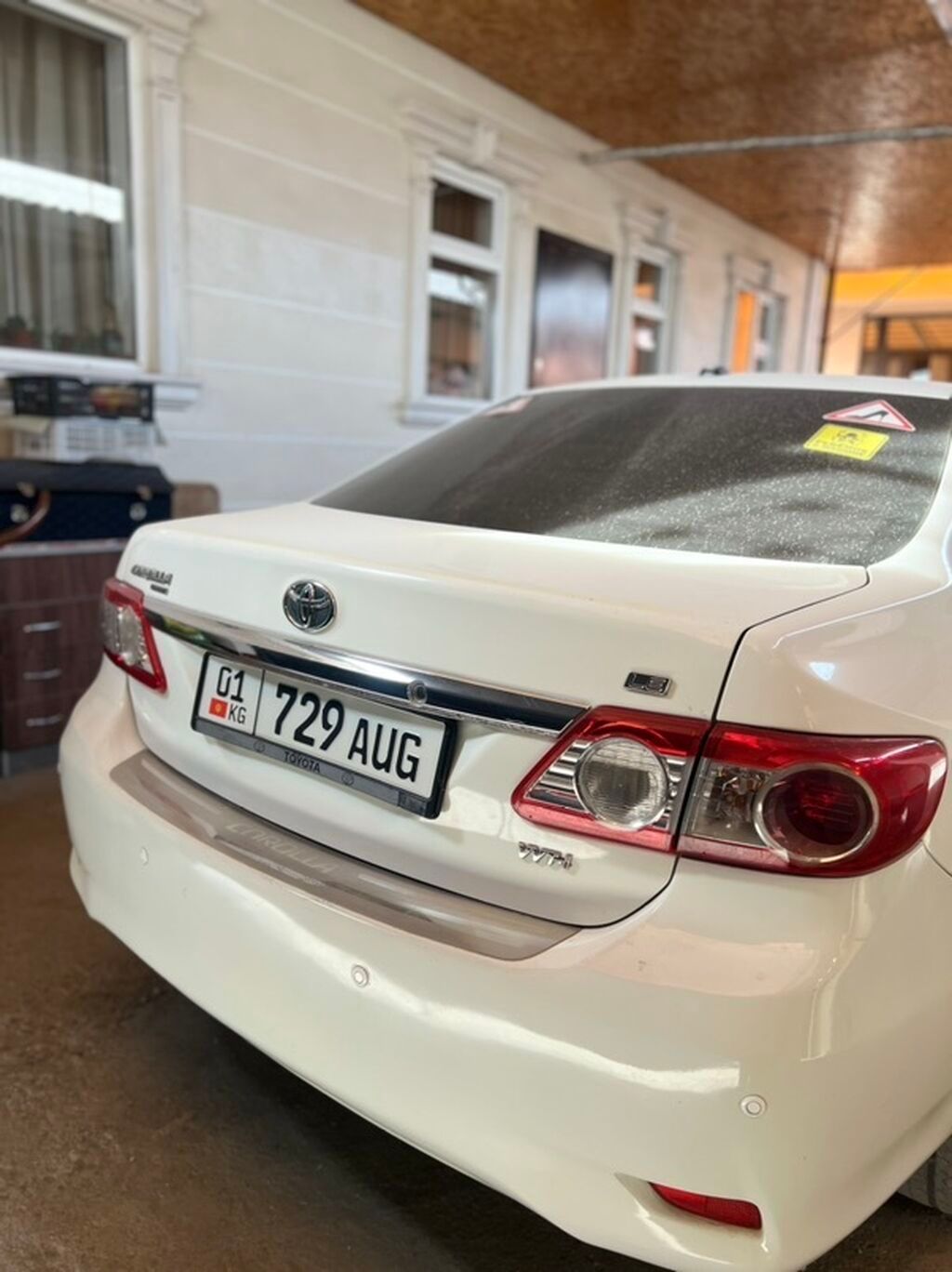 Toyota Corolla: 2011 г., 1.8 л, Автомат, Бензин, Седан: фото 4