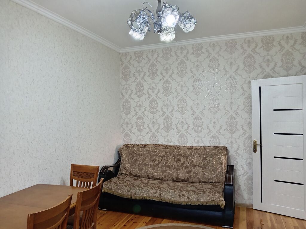 Binə 1 otaqlı, 90 kv. m, Orta təmir