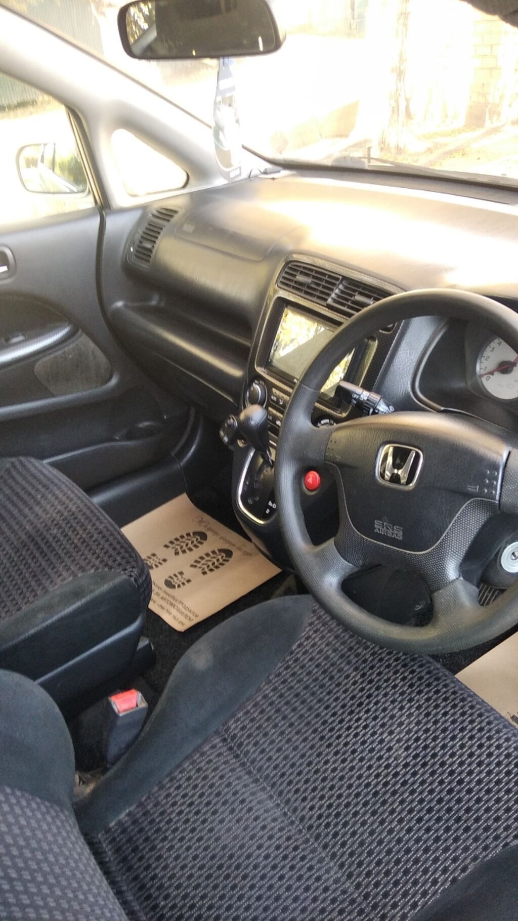 Honda Stream: 2002 г., 1.7 л, Автомат, Бензин, Минивэн: фото 4