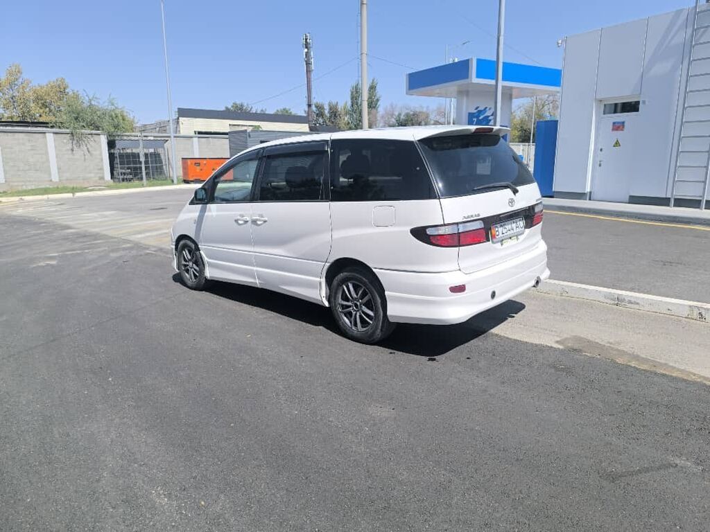 Toyota Estima: 2001 г., Минивэн: фото 5