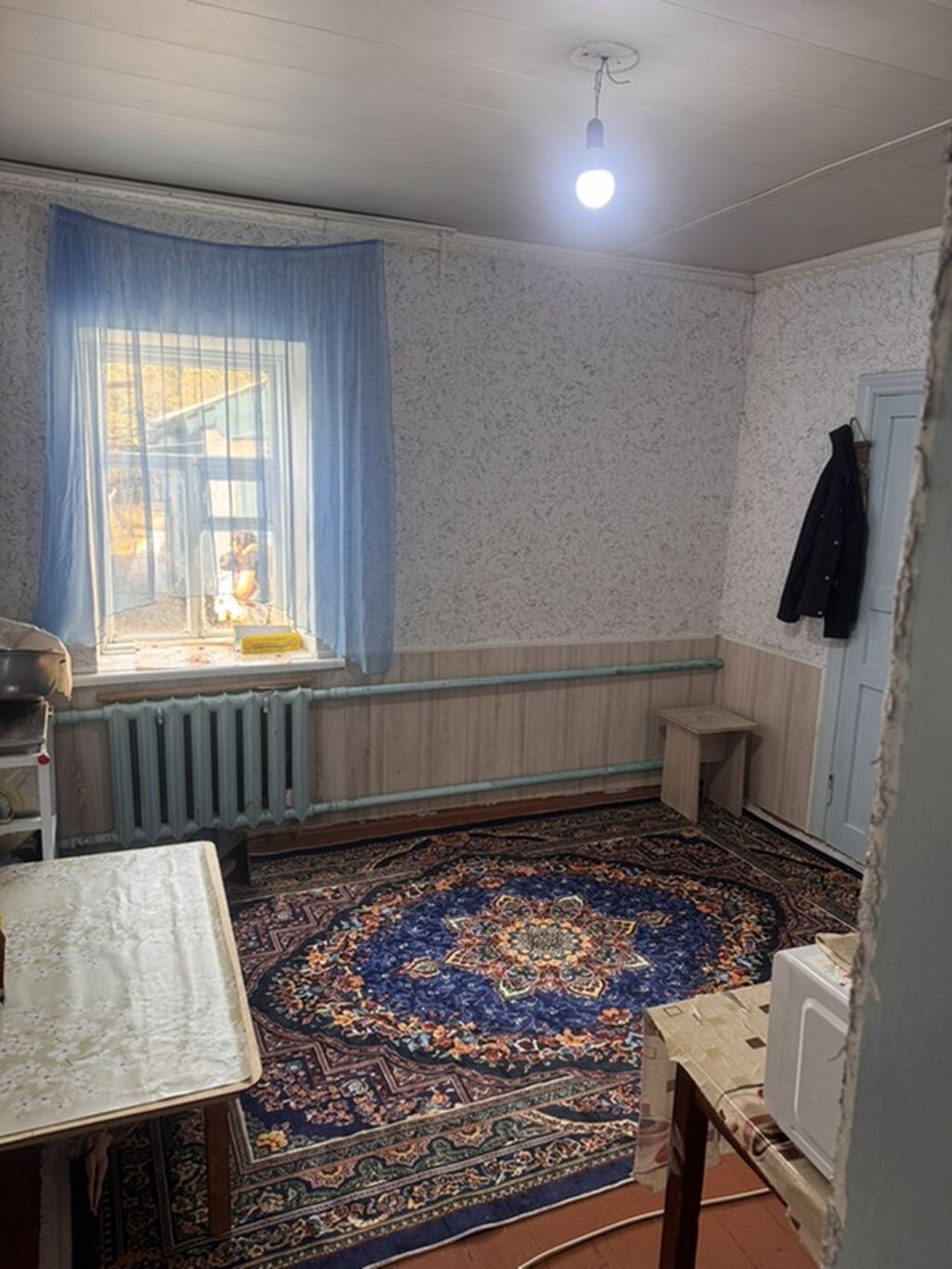 Дом с двором и навесом - Адрес по табличке: Новгородская, 82. -: фото 5
