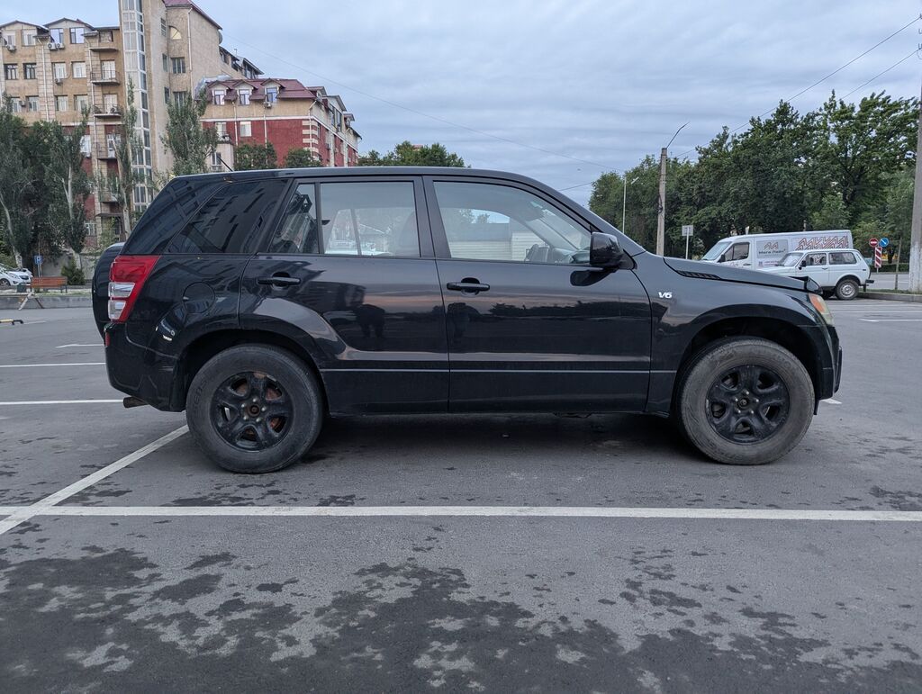 Suzuki Grand Vitara: 2007 г., 2.7 л, Автомат, Бензин, Кроссовер: фото 3