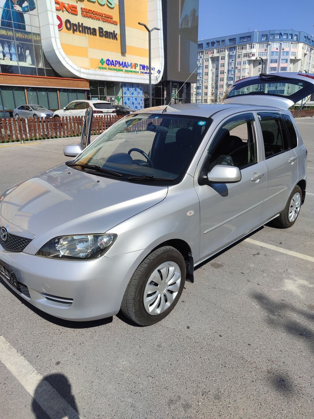 Mazda Demio: 2004 г., 0.3 л, Бензин, Хэтчбэк: фото 5