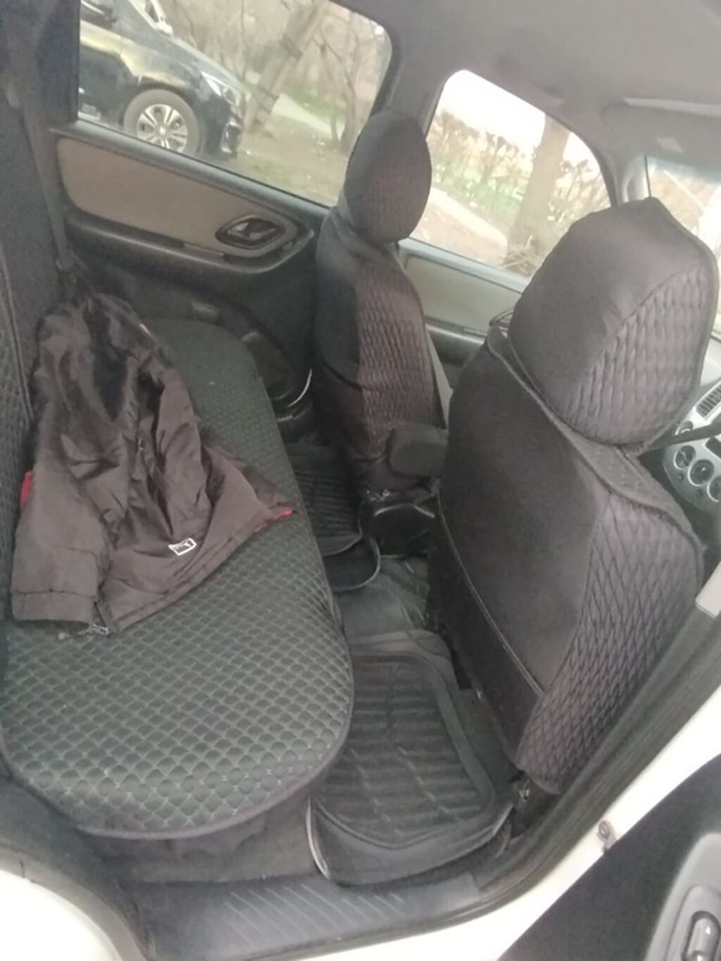 Mazda Tribute