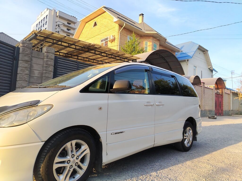 Toyota Estima: 2004 г., 2.4 л, Автомат, Газ, Минивэн: фото 8