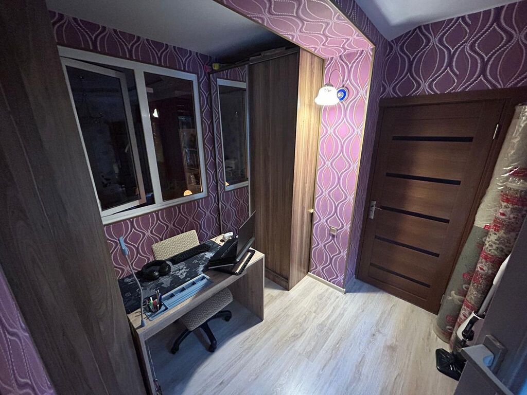 Bakı, 4 otaqlı, Köhnə tikili, 105 kv. m
