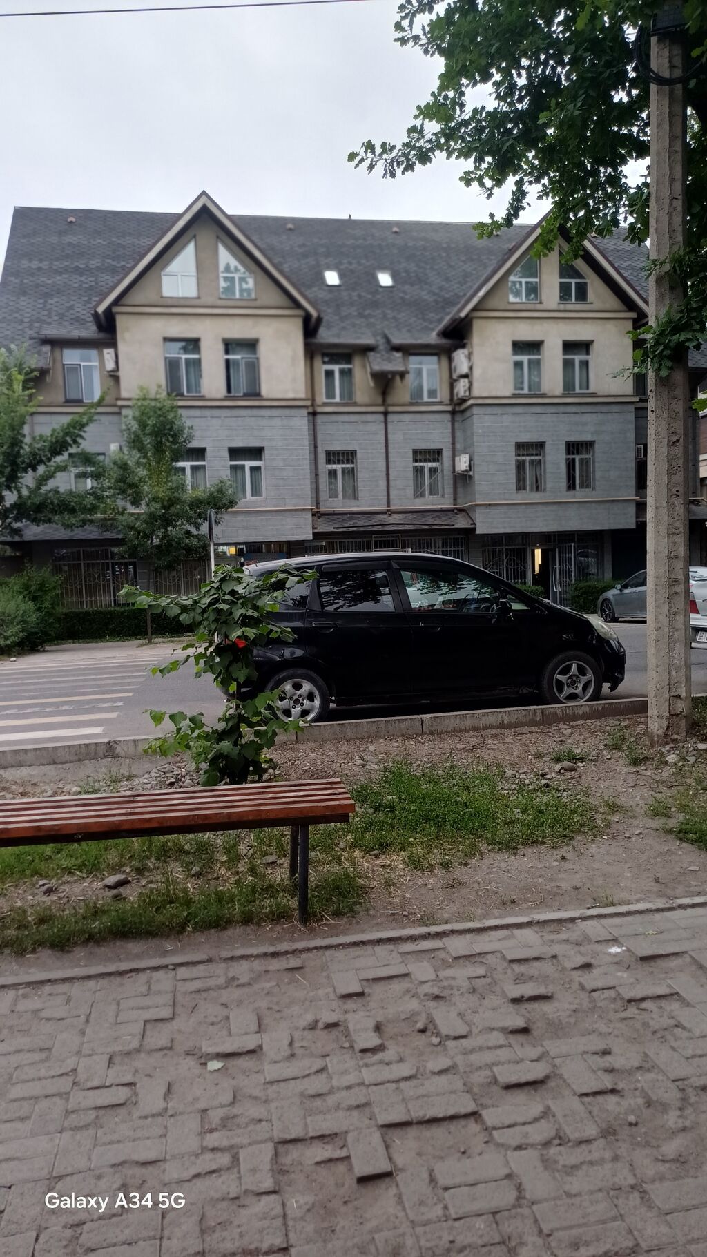 Honda Fit: 2003 г., 1.3 л, Автомат, Бензин, Хэтчбэк: фото 2