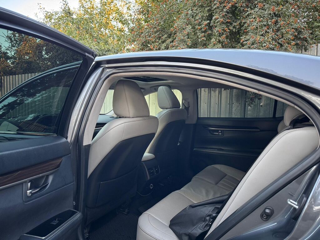 Lexus ES: 2015 г., 2.5 л, Вариатор, Гибрид, Седан: фото 4