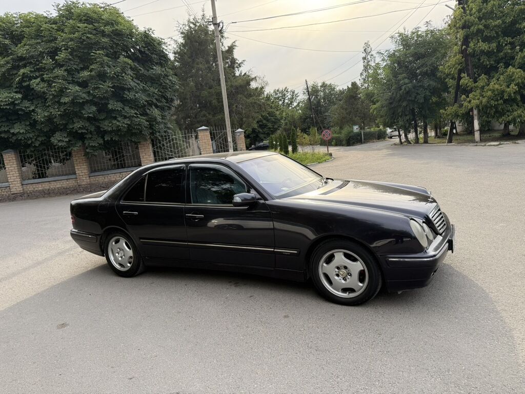 Mercedes-Benz E-Class 2001 г., 2.7 л, АКПП, дизель, седан: фото 3