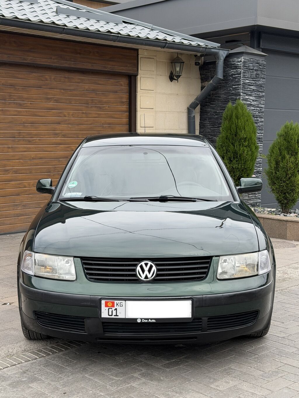 Volkswagen Passat: 1998 г., 1.6 л, Механика, Бензин, Седан: фото 2