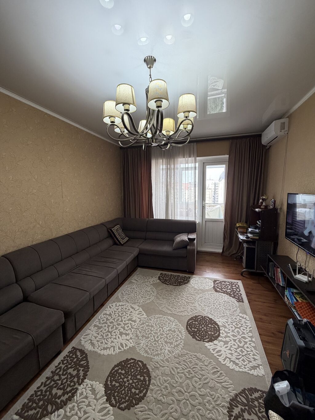 3 комнаты, 70 м², Нижний Джал (Джал-23) 106 серия, 9 этаж, Евроремонт: фото 1