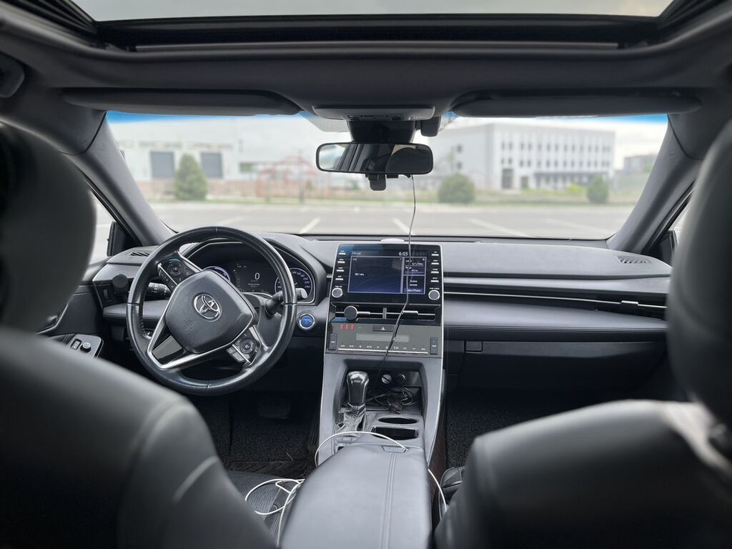 Toyota Avalon: 2020 г., 2.5 л, Автомат, Гибрид, Седан: фото 4