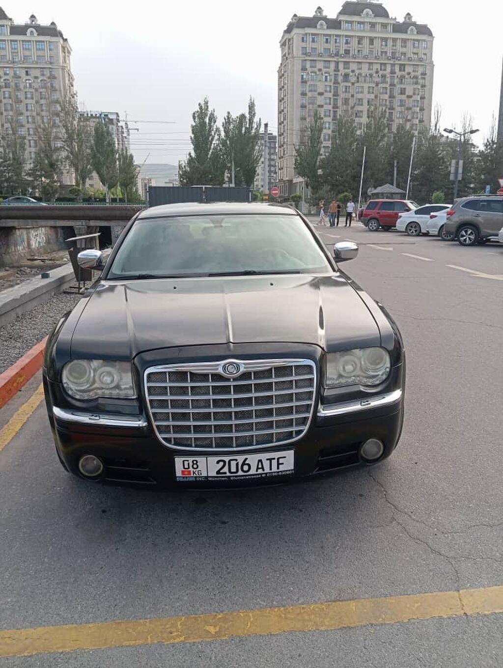 Chrysler 300C: 2004 г., 2.7 л, Автомат, Газ, Седан: фото 1