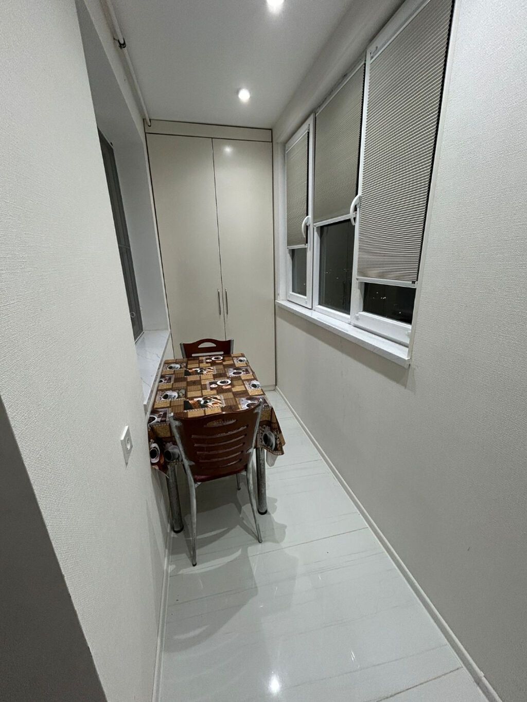 Bakı, 3 otaqlı, Köhnə tikili, 60 kv. m