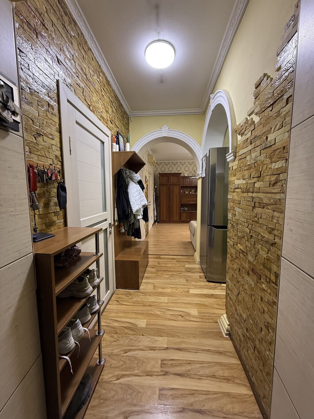 3 комнаты, 60 м², 3 соток, Бишкек, Агентство недвижимости: фото 3