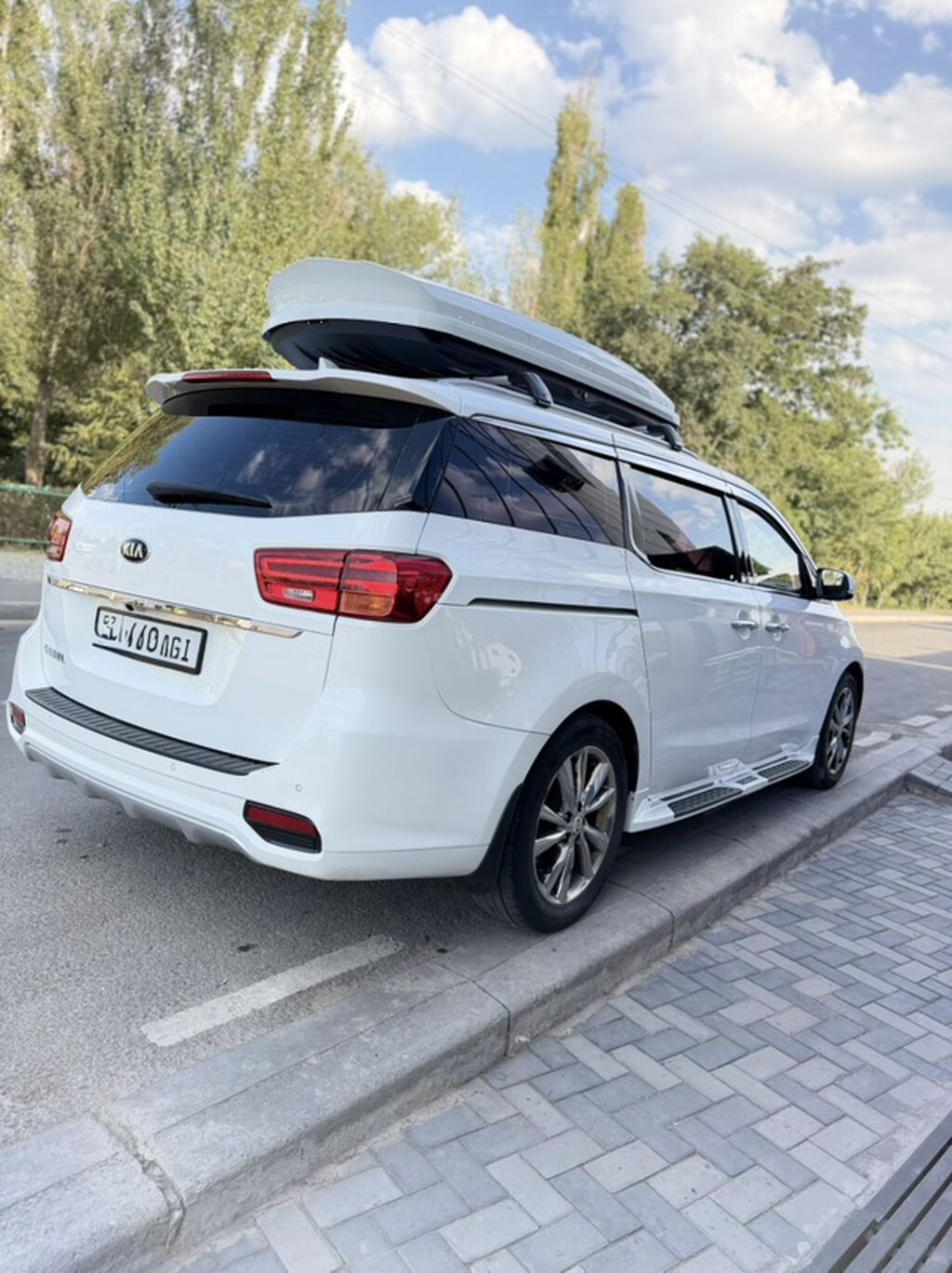 Kia Carnival: 2019 г., 2.2 л, Автомат, Дизель, Минивэн: фото 4