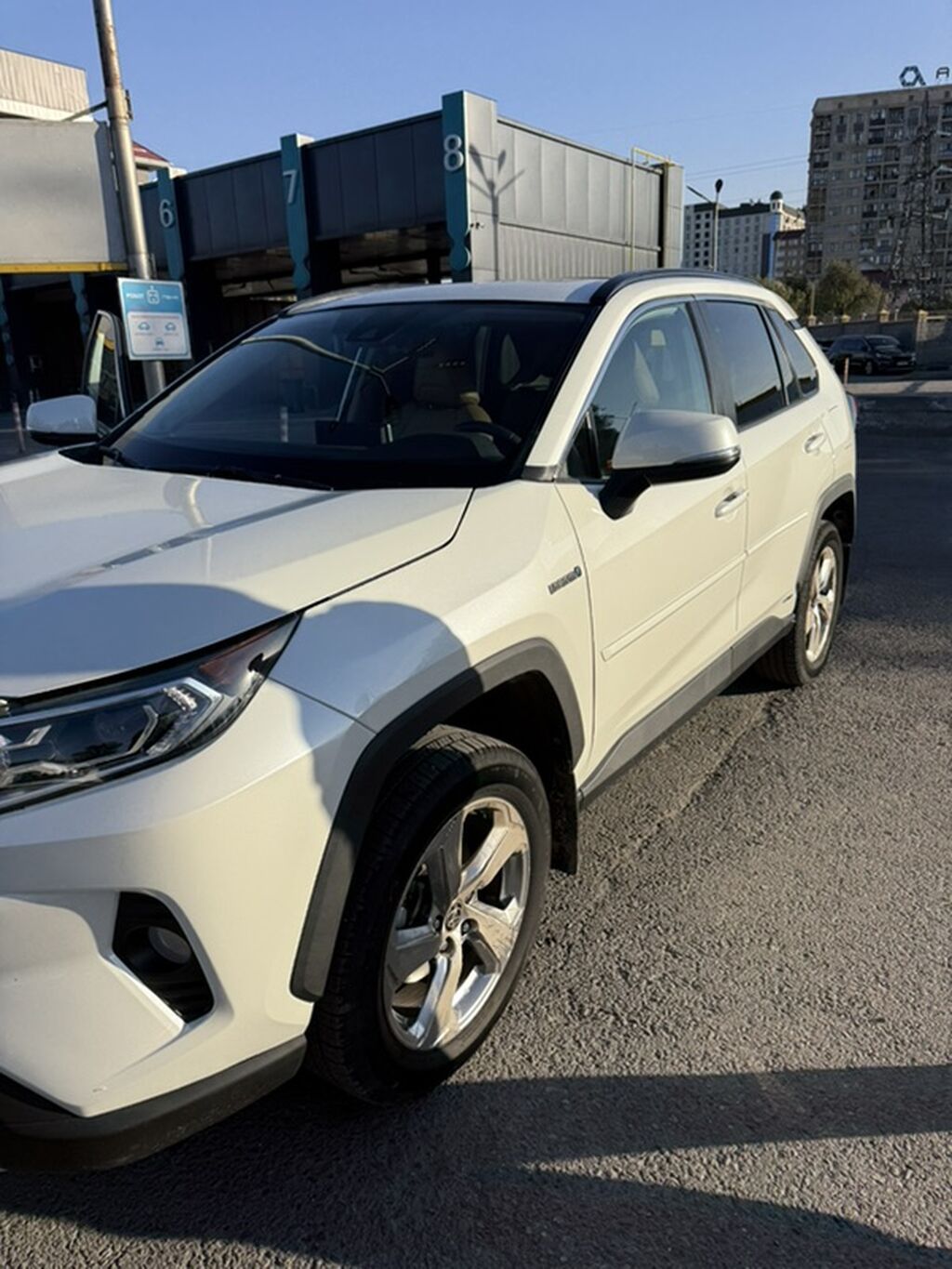 Toyota RAV4: 2021 г., 2.5 л, Вариатор, Гибрид, Кроссовер: фото 4