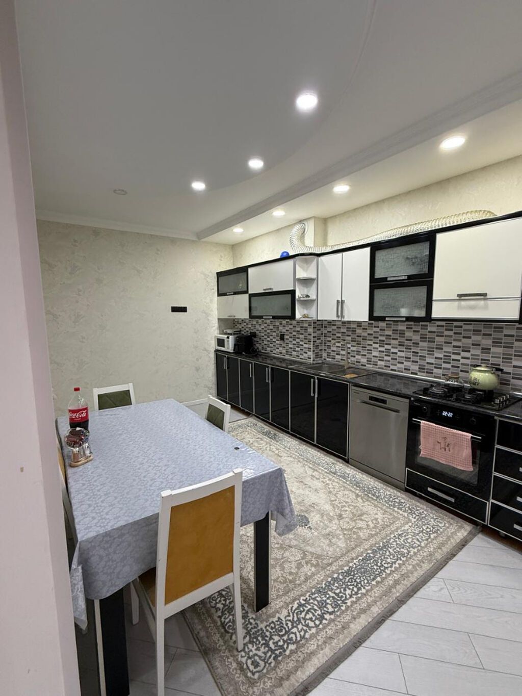 4 otaqlı, Yeni tikili, 135 kv. m