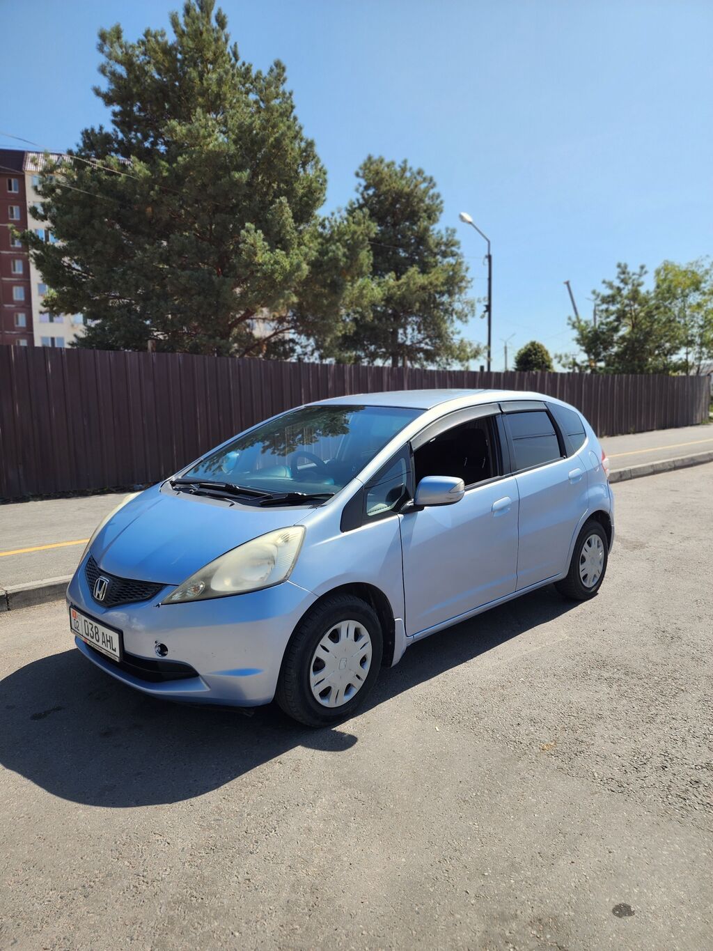 Honda Fit: 2008 г., 1.3 л, Вариатор, Бензин, Хэтчбэк: фото 2