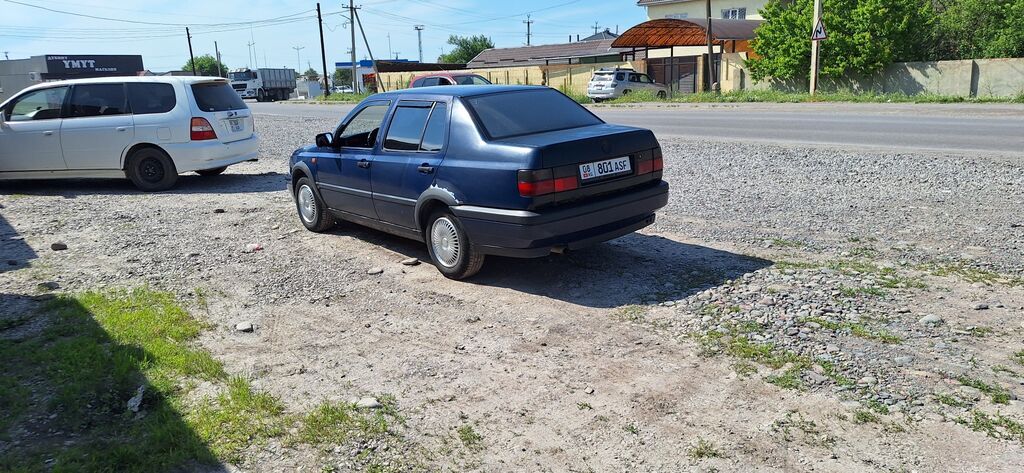 Volkswagen Vento: 1997 г., 1.8 л, Бензин, Седан: фото 2
