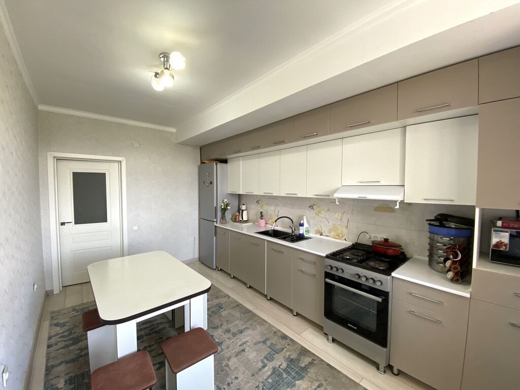2 комнаты, 71 м², Азия Молл Элитка, 5 этаж, Косметический ремонт: фото 2