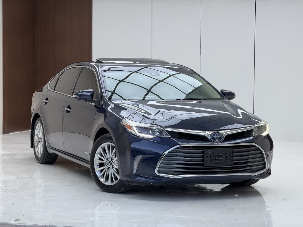 Toyota Avalon: 2018 г., 2.5 л, Автомат, Гибрид, Седан: фото 2