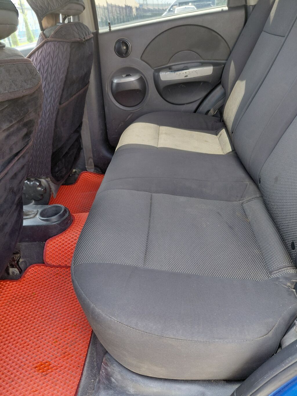 Chevrolet Aveo: 2005 г., 1.4 л, Механика, Бензин, Хэтчбэк: фото 6