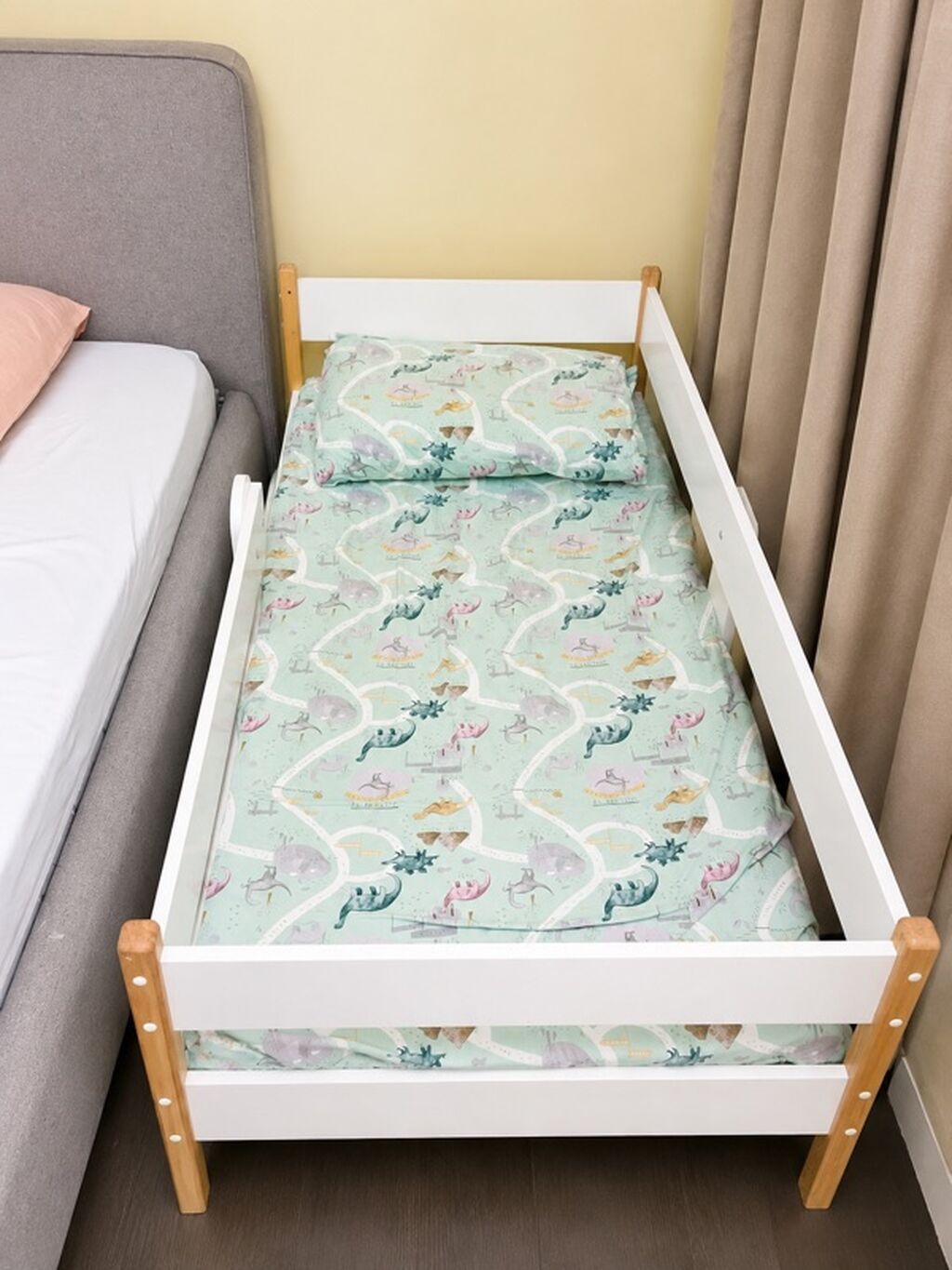 Детская кровать с бортиками - Размер: компактная