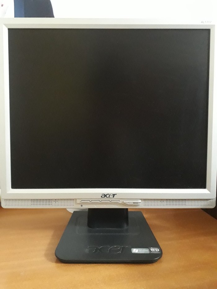 Монитор 2000 года. Acer 1716. Монитор LG 2000. Монитор самсунг из 2000. Плоские мониторы 2000 годов.