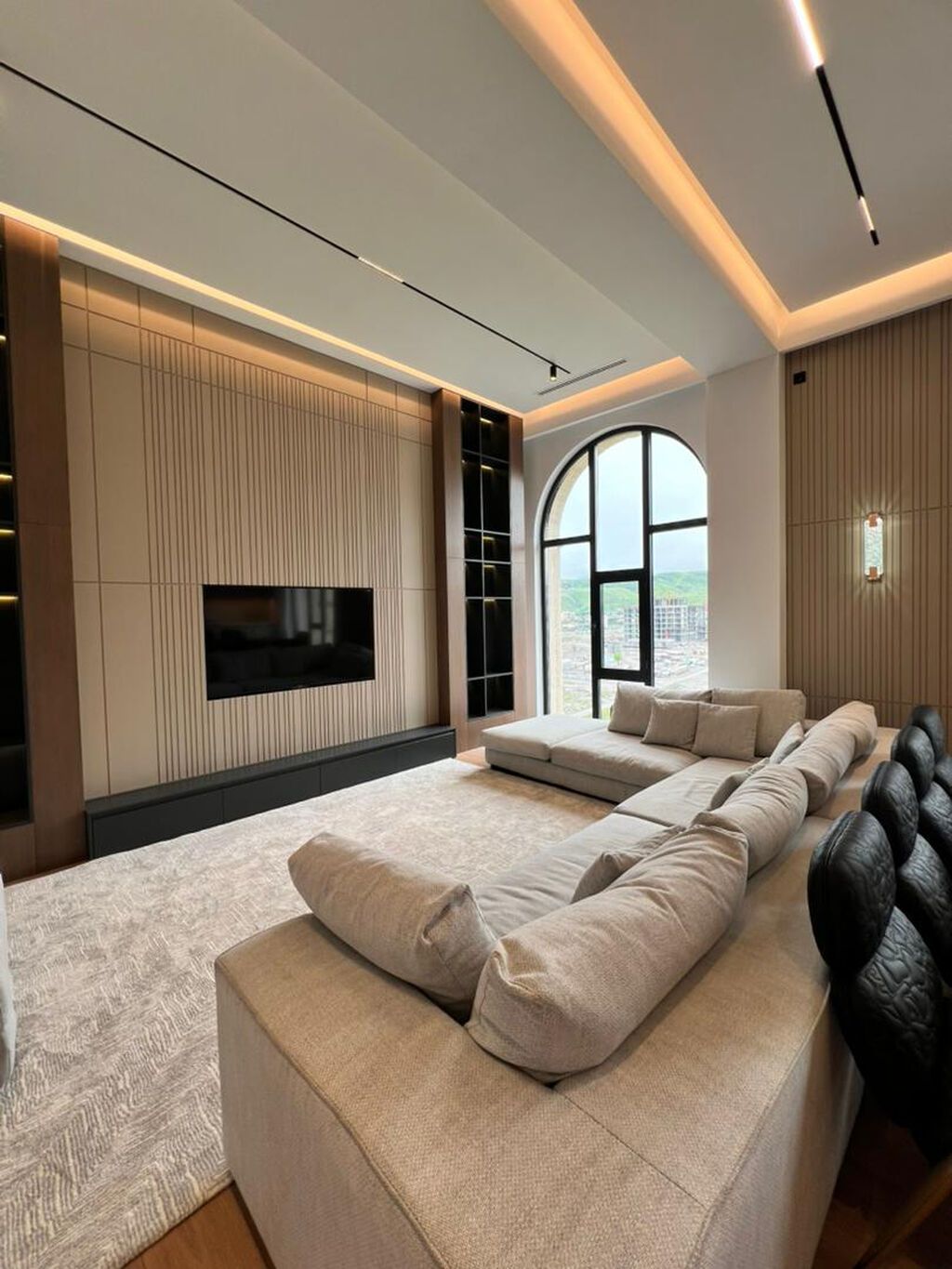 3 комнаты, 140 м², Ала-Арча ТРЦ Элитка, Пентхаус этаж, Дизайнерский ремонт: фото 8