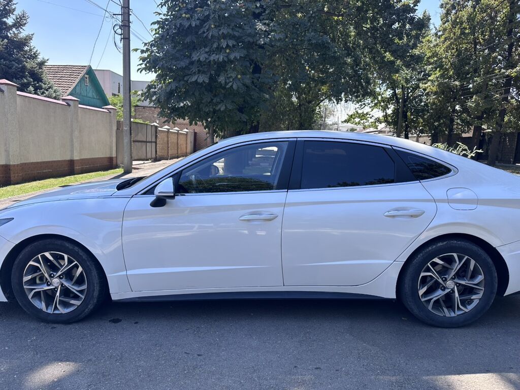 Hyundai Sonata: 2019 г., 2 л, Автомат, Бензин, Лифтбек: фото 2