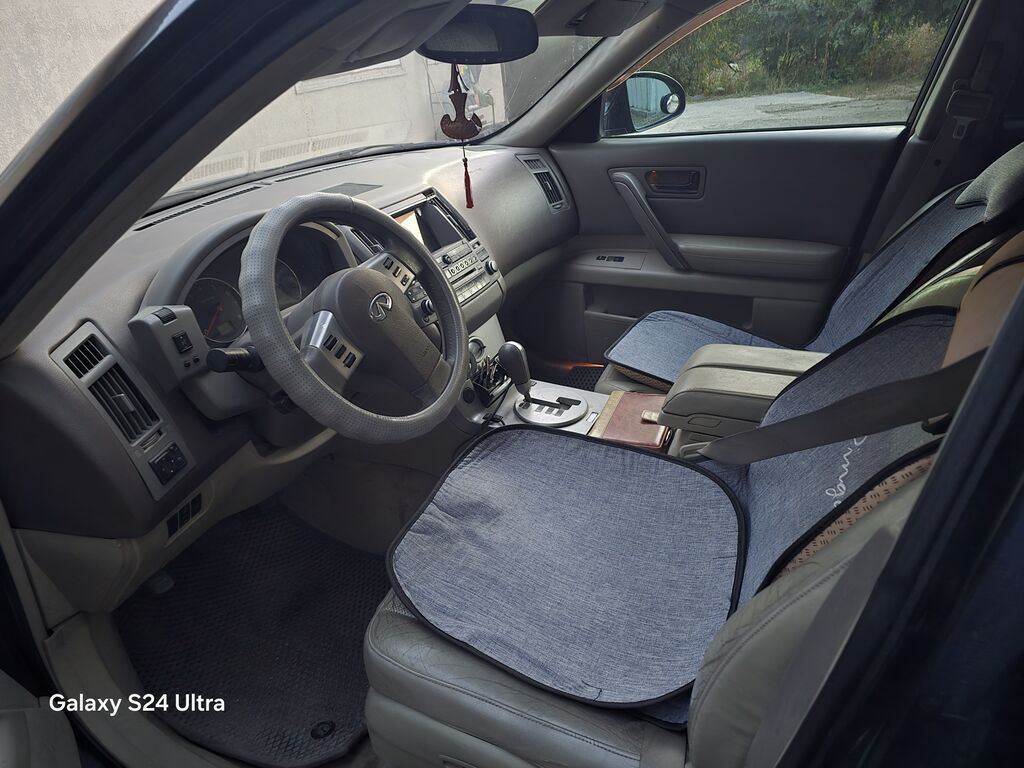 Infiniti FX35: 2005 г., 3.5 л, Автомат, Бензин, Кроссовер: фото 5