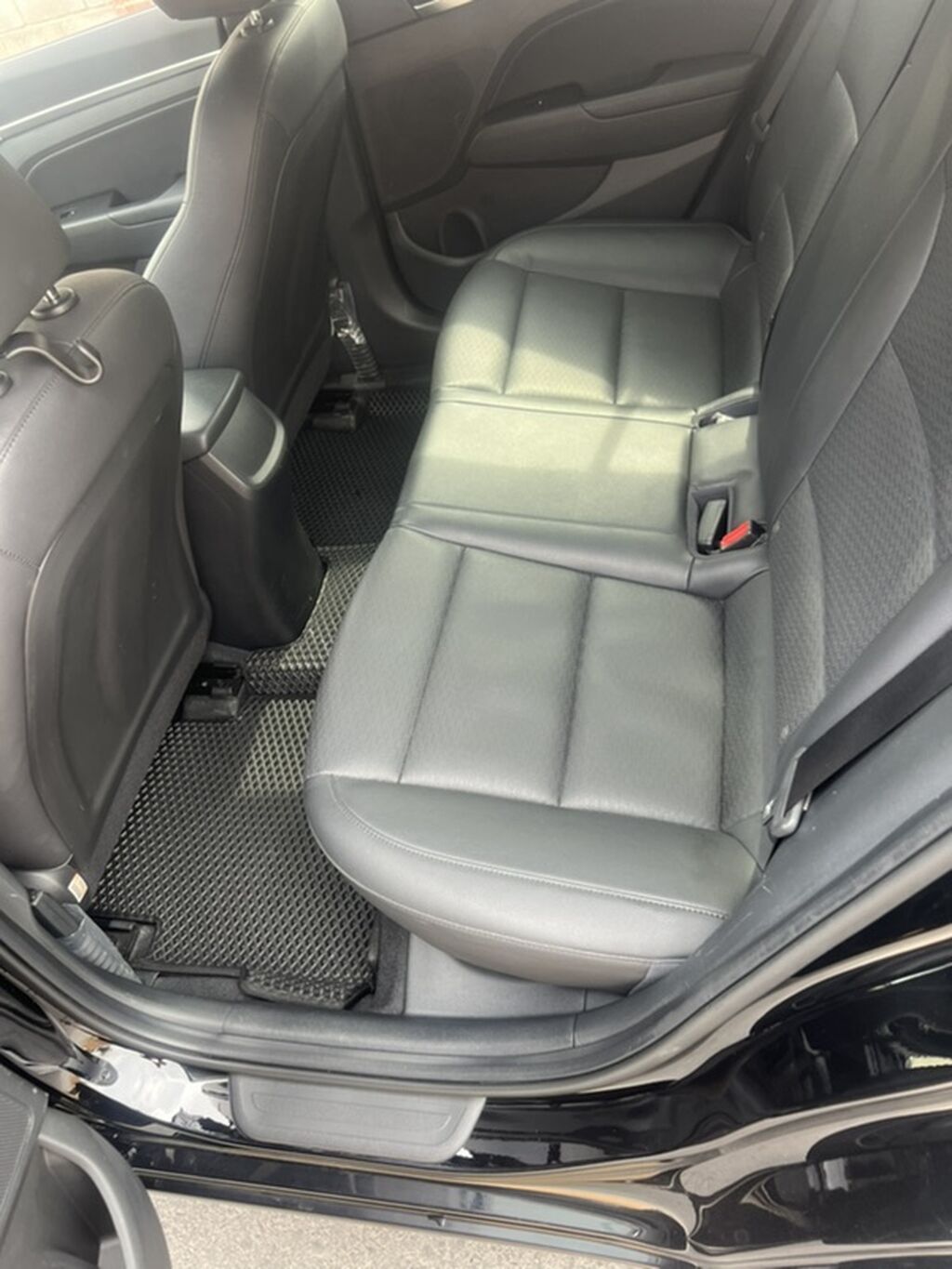 Hyundai Avante: 2020 г., 1.6 л, Автомат, Бензин, Седан: фото 8
