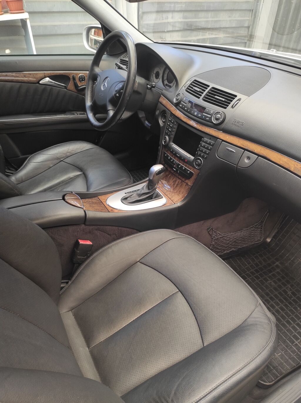 Mercedes-Benz E-Class: 2005 г., 3.5 л, Автомат, Бензин, Седан: фото 2