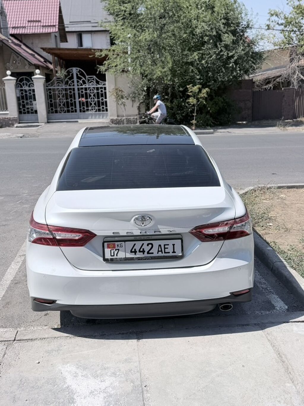 Toyota Camry: 2019 г., 2.5 л, Автомат, Бензин, Седан: фото 4