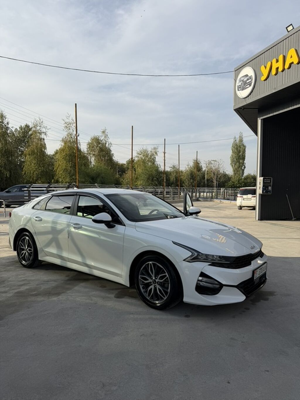 Kia K5: 2021 г., 2 л, Автомат, Бензин, Лифтбек: фото 2