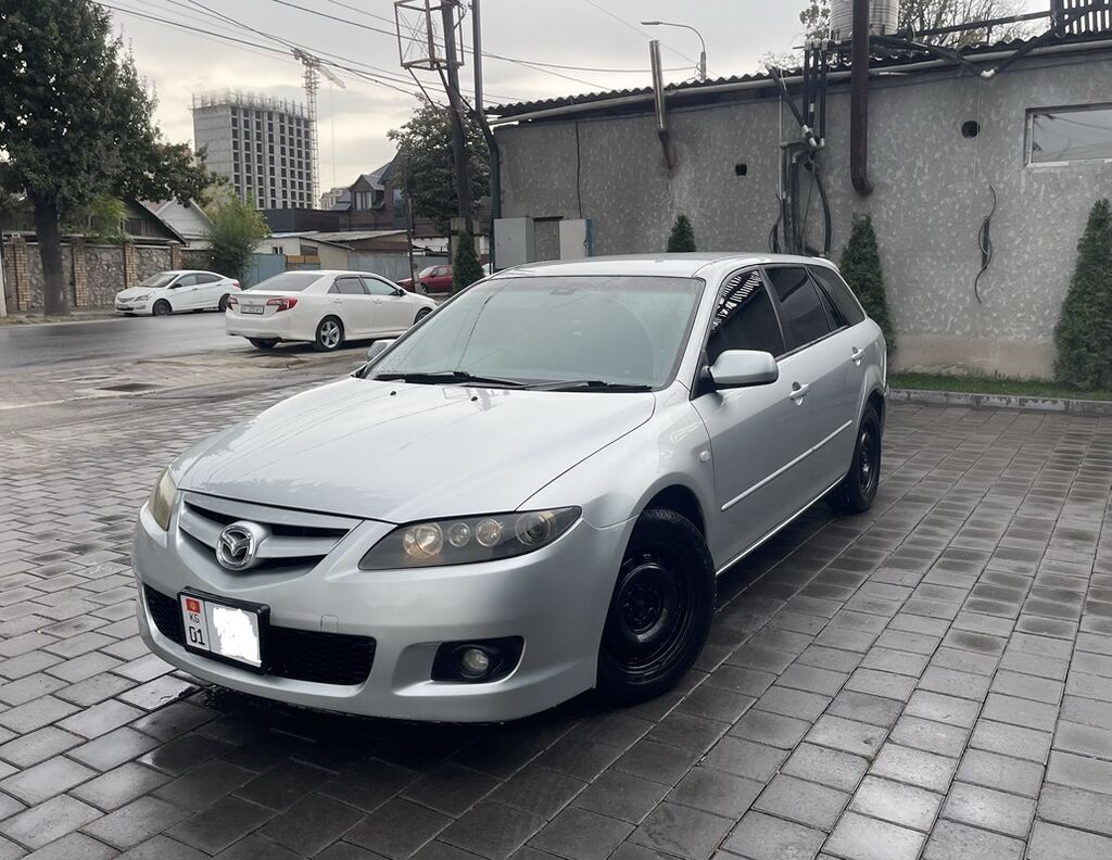 Mazda 6: 2002 г., 2 л, Автомат, Бензин, Универсал: фото 2