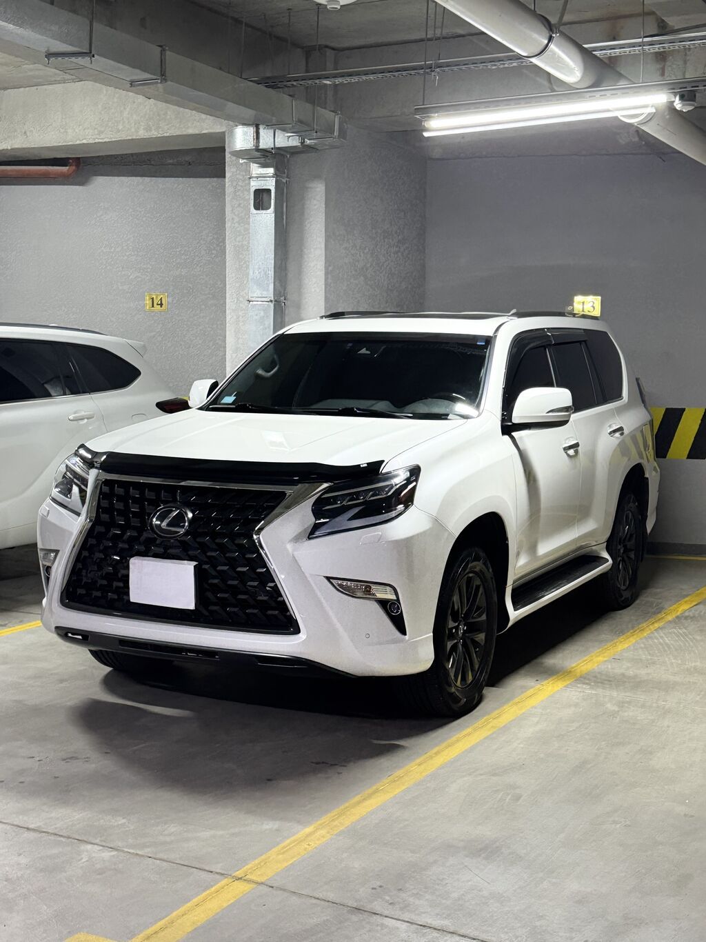 Lexus GX: 2020 г., 4.6 л, Автомат, Бензин, Внедорожник: фото 3