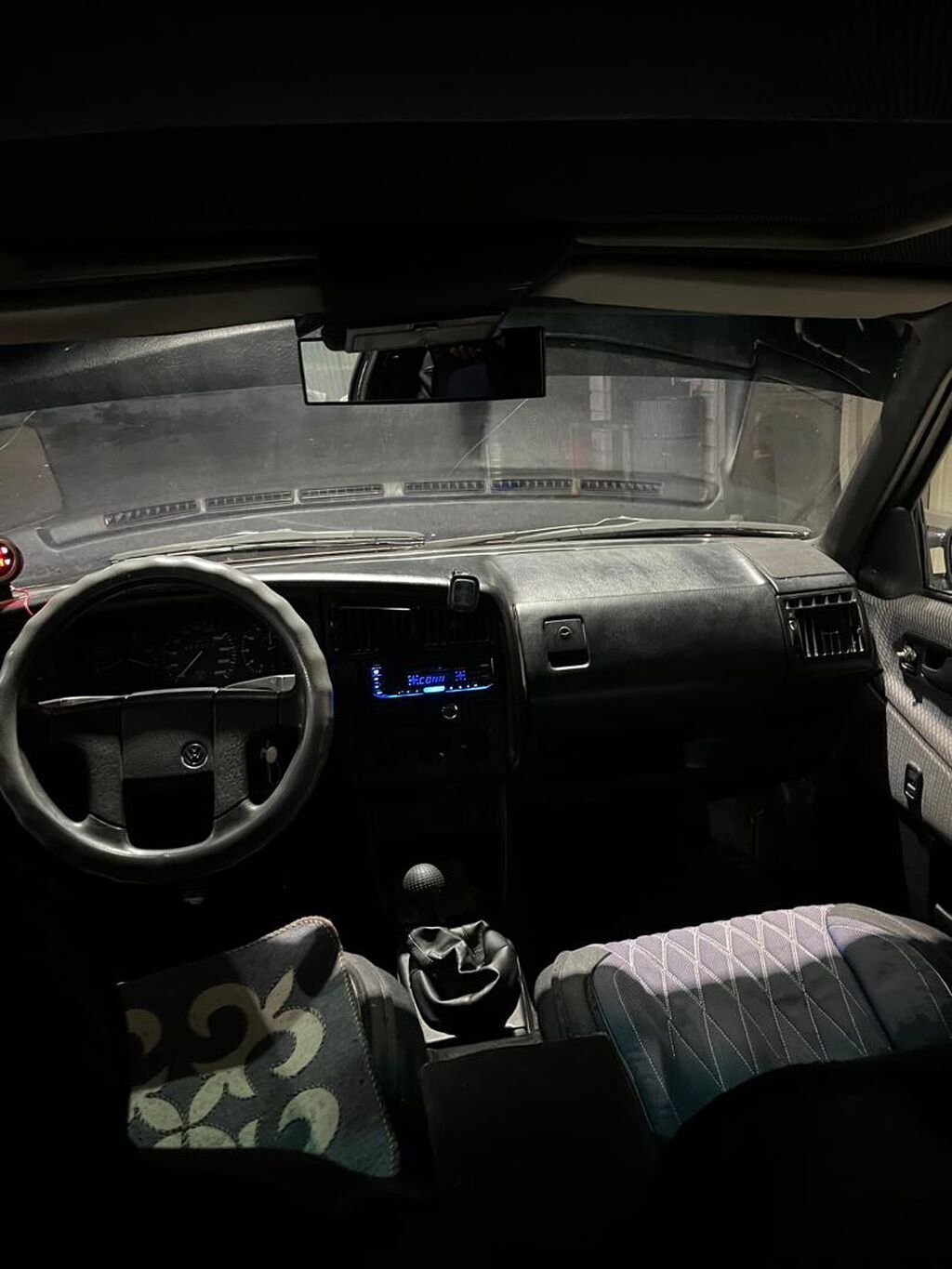 Volkswagen Passat: 1990 г., 1.8 л, Механика, Газ, Седан: фото 5