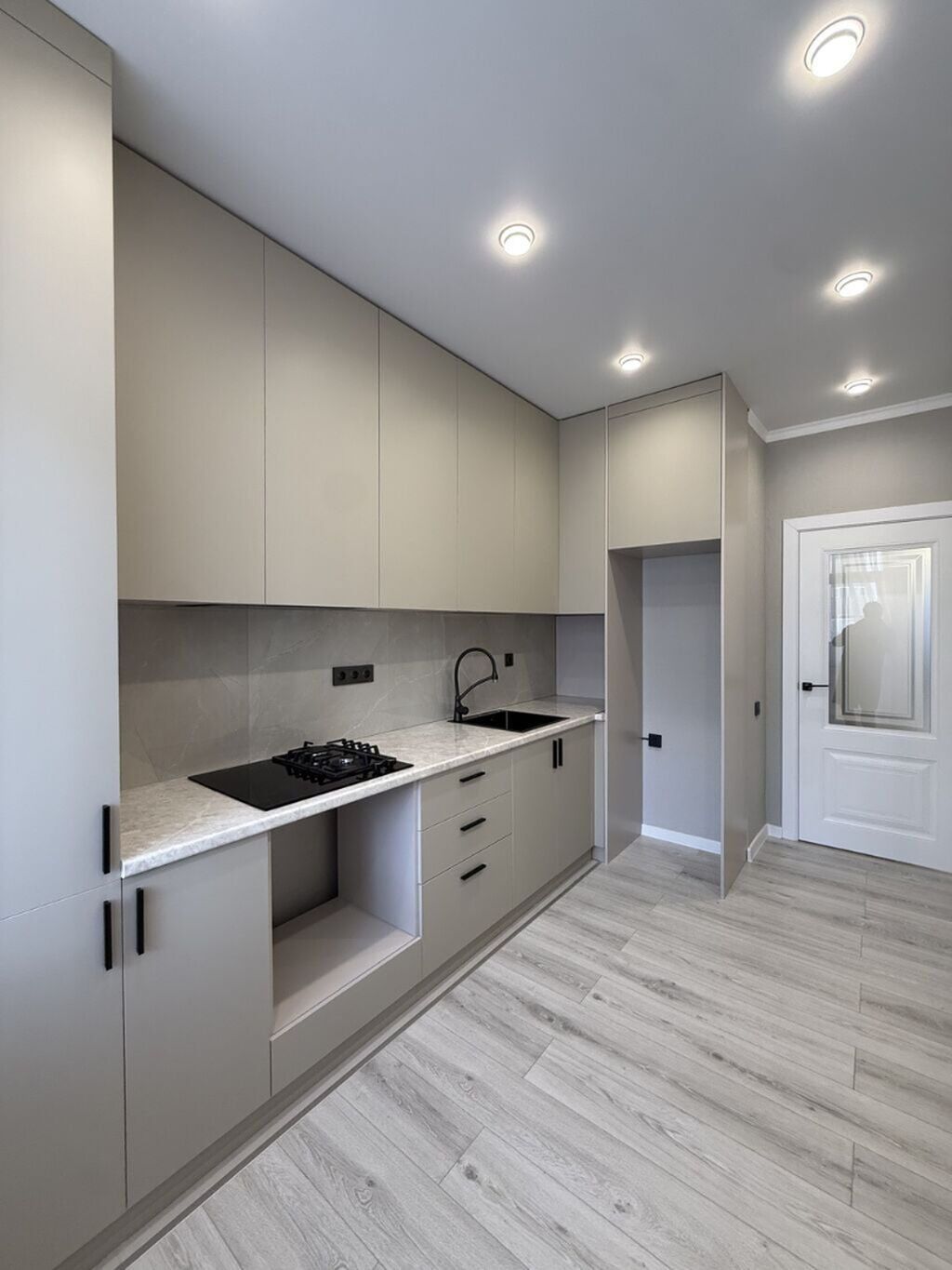 2 комнаты, 76 м², Мед Академия Элитка, 10 этаж, Евроремонт: фото 8