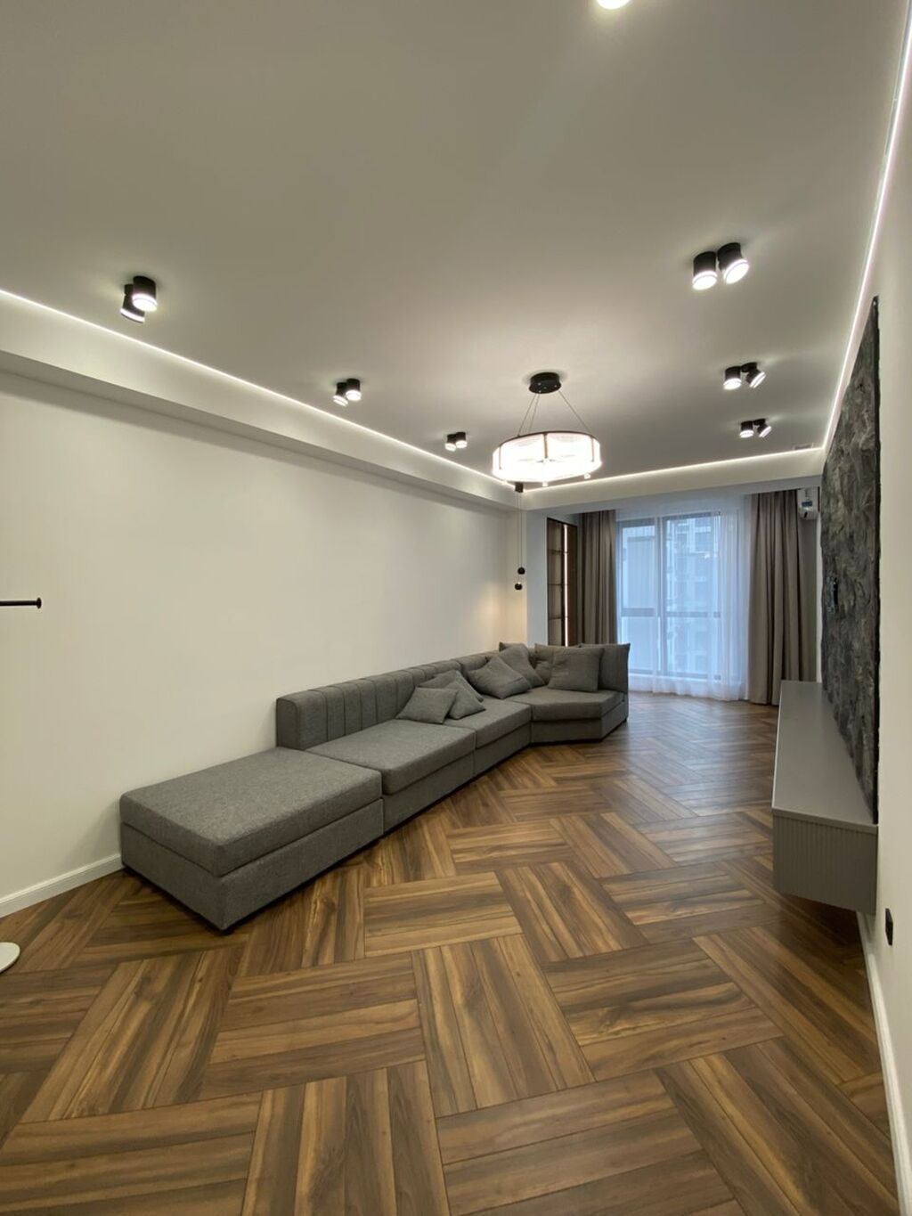 3 комнаты, 109 м², Асанбай мкр Элитка, 5 этаж: фото 1