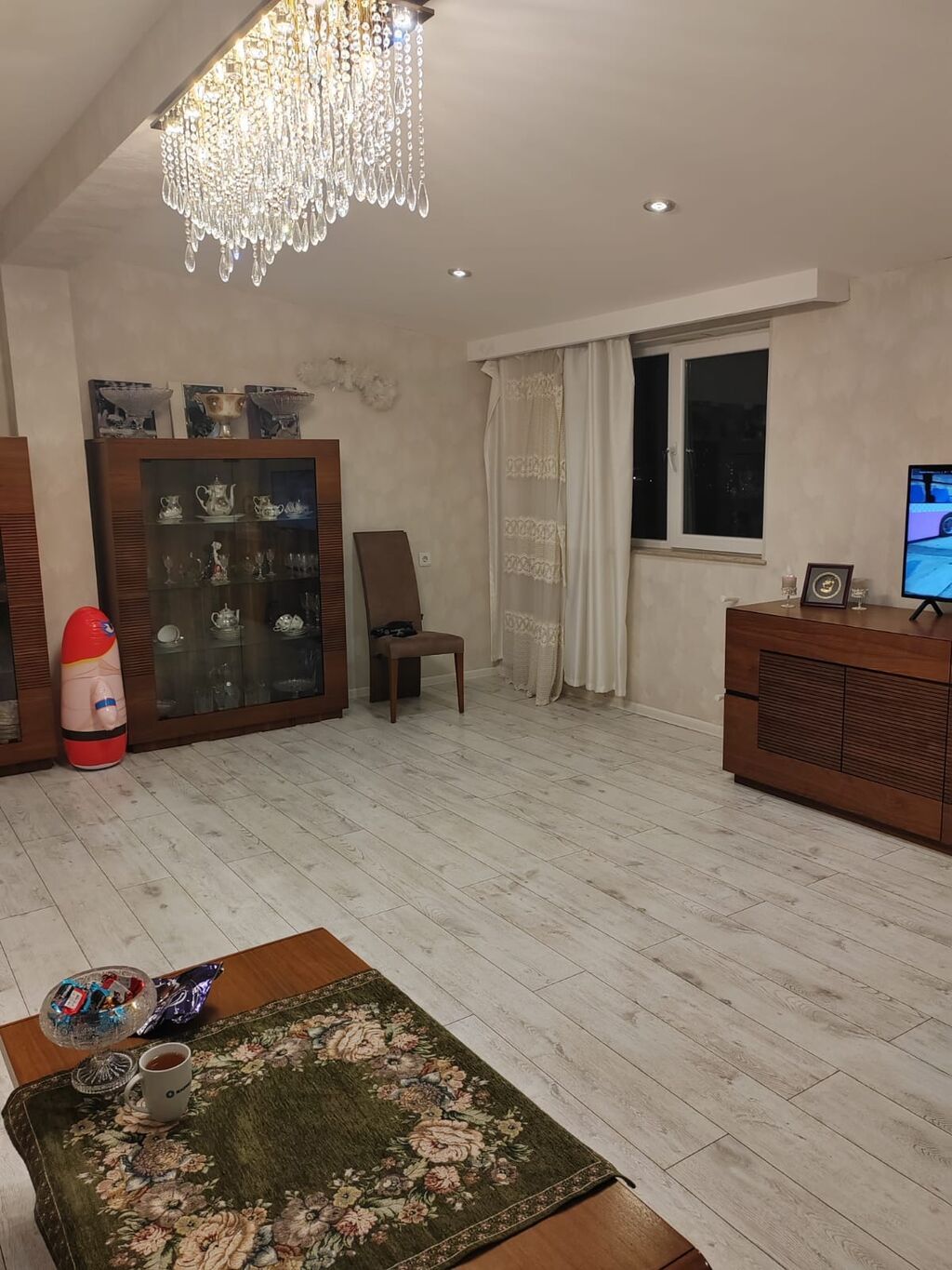 3 otaqlı, Yeni tikili, 117 kv. m