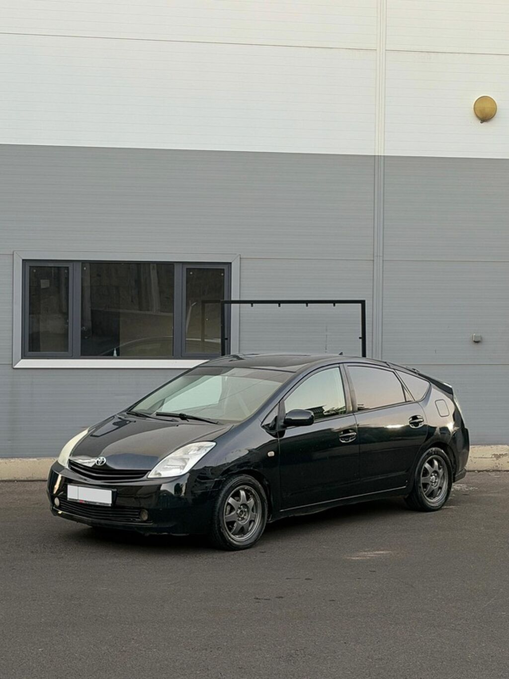 Toyota Prius: 2004 г., 1.5 л, Автомат, Гибрид, Хэтчбэк: фото 4