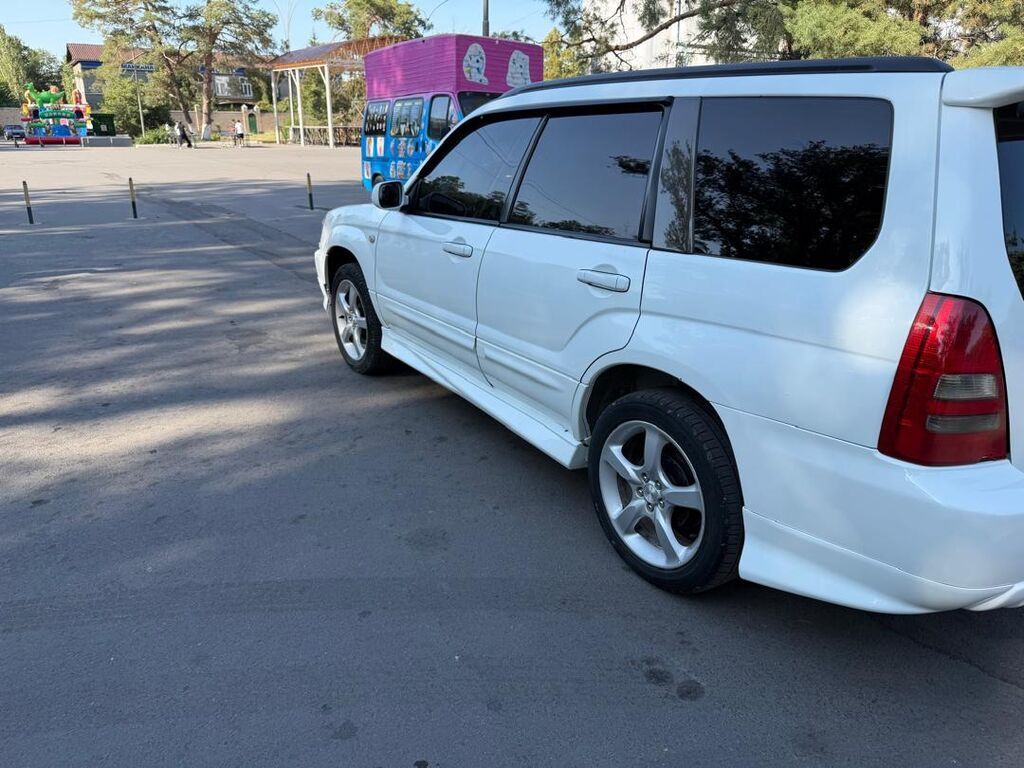 Subaru Forester: 2003 г., 2 л, Автомат, Бензин, Кроссовер: фото 5