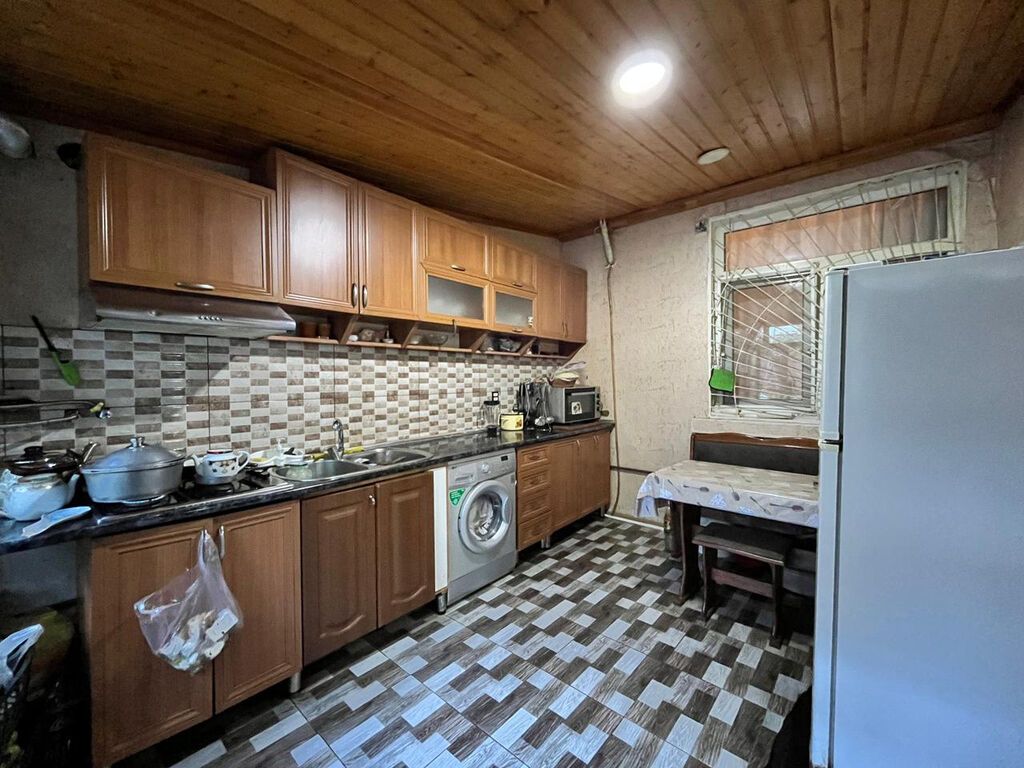 Bakı, 5 otaqlı, Köhnə tikili, m. Həzi Aslanov, 110 kv. m