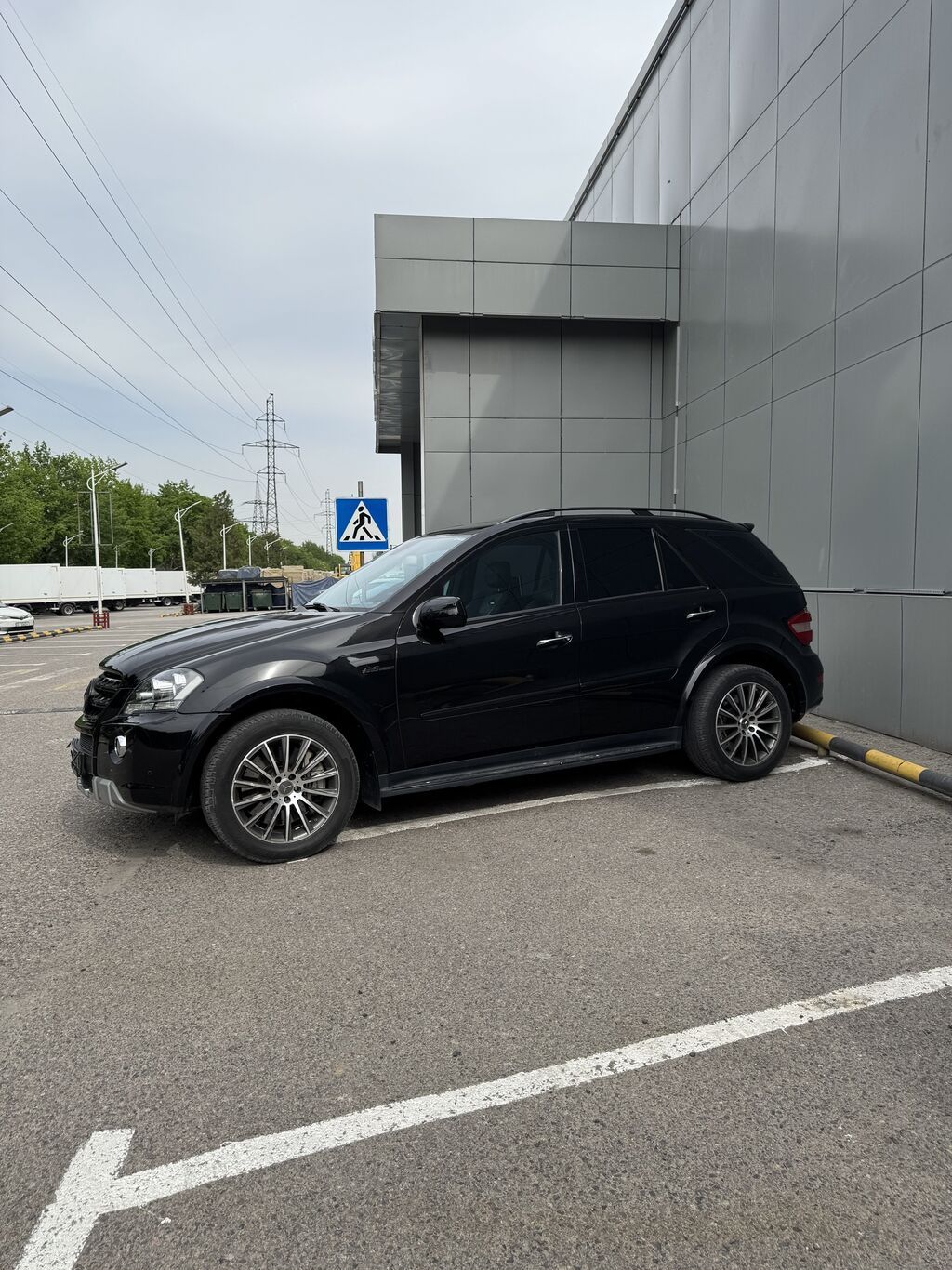 Mercedes-Benz ML-Class AMG: 2010 г., 6.2 л, Бензин: фото 2