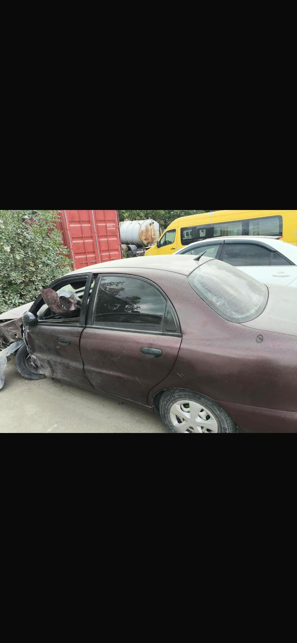 Daewoo Lanos: 2002 г., 1.5 л, Механика, Бензин, Седан: фото 2
