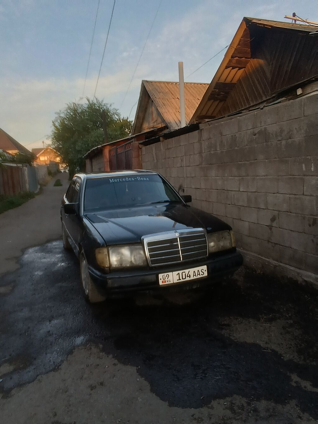 Mercedes-Benz 190: 1990 г., 2 л, Автомат, Дизель, Седан: фото 2