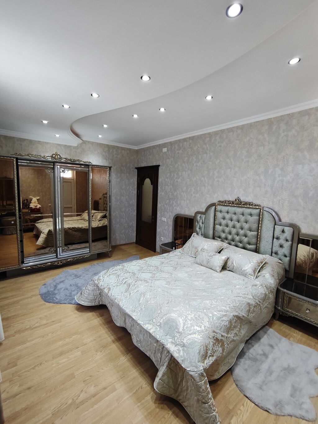 Yasamal, 3 otaqlı, Yeni tikili, m. İnşaatçılar, 122 kv. m