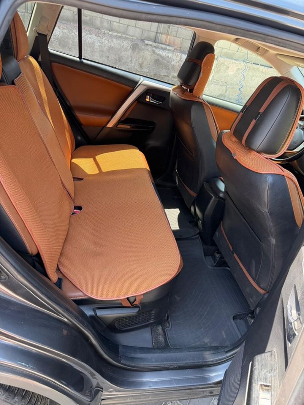 Toyota RAV4: 2017 г., 2.5 л, Автомат, Гибрид, Кроссовер: фото 7
